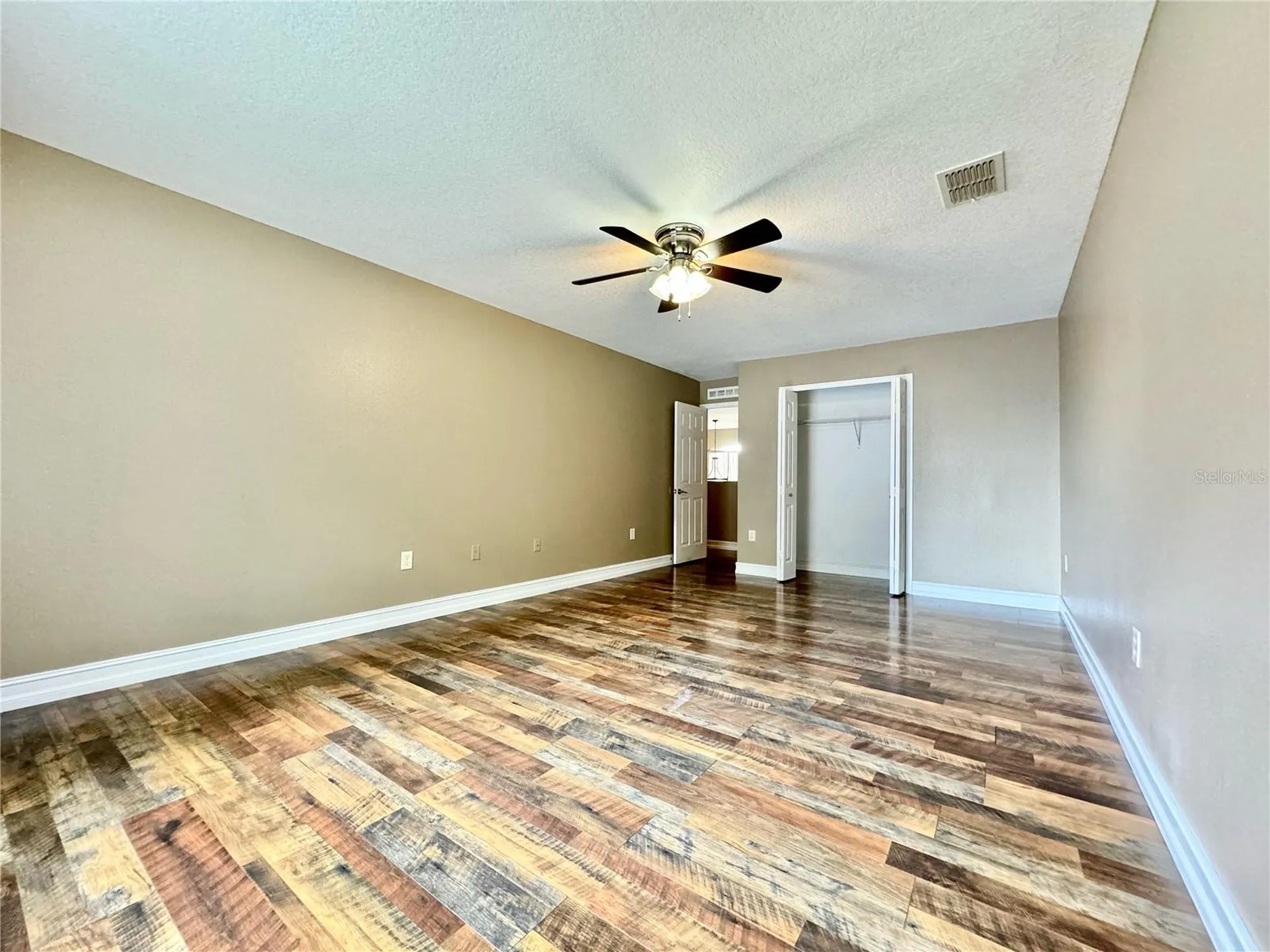 800 Clear Brook Court Fruitland Park FL 34731