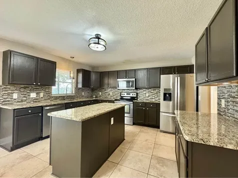 800 Clear Brook Court Fruitland Park FL 34731