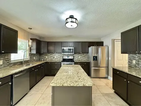 800 Clear Brook Court Fruitland Park FL 34731