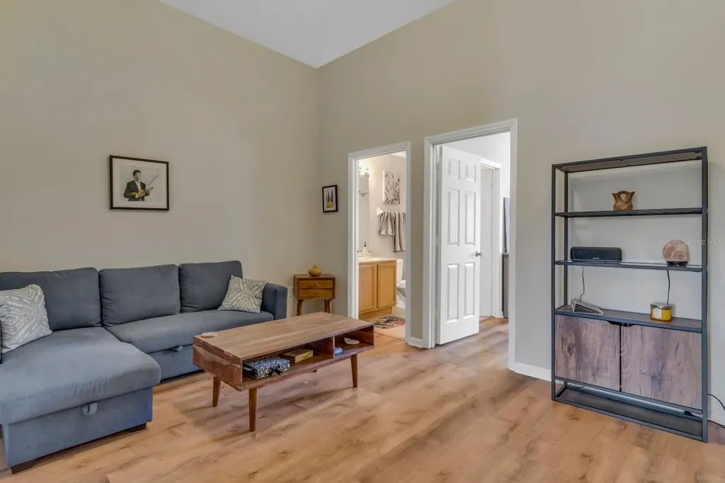 6000 Kipling Court Orlando FL 32835