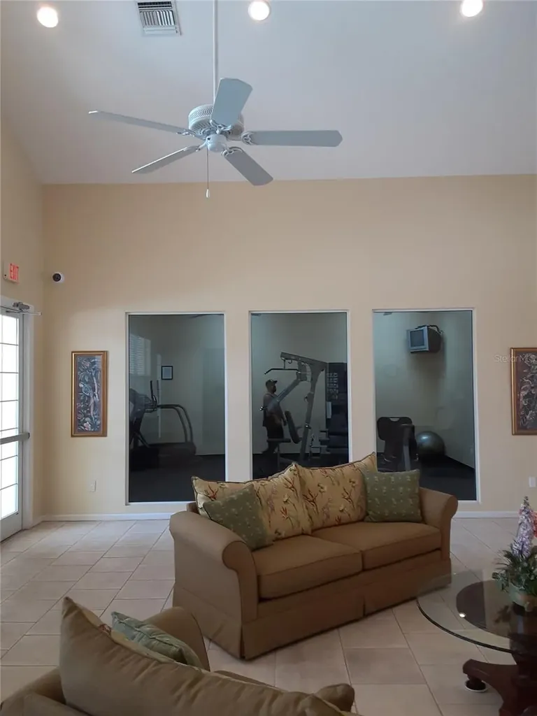 2774 Club Cortile Circle Kissimmee FL 34746