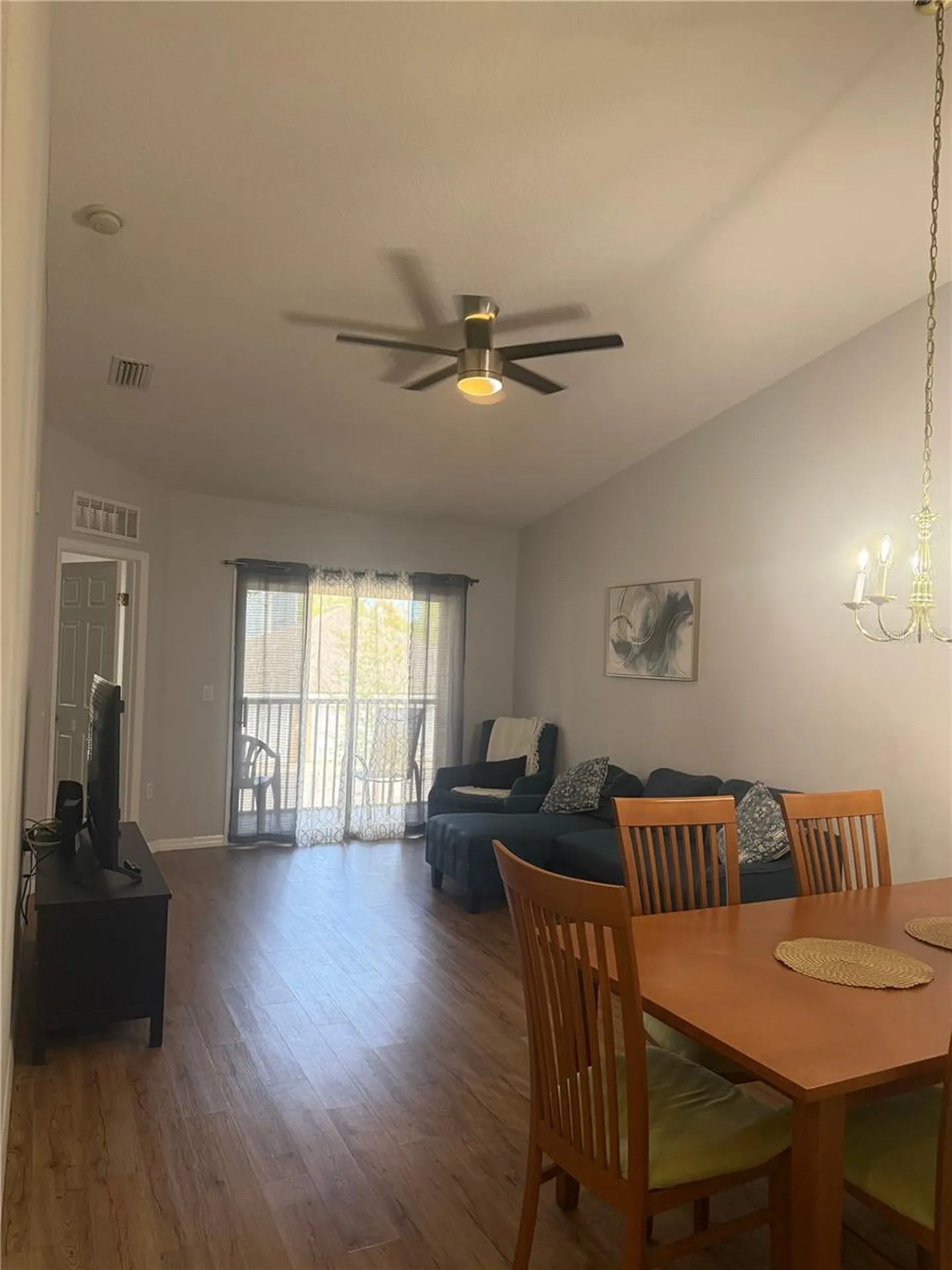2774 Club Cortile Circle Kissimmee FL 34746