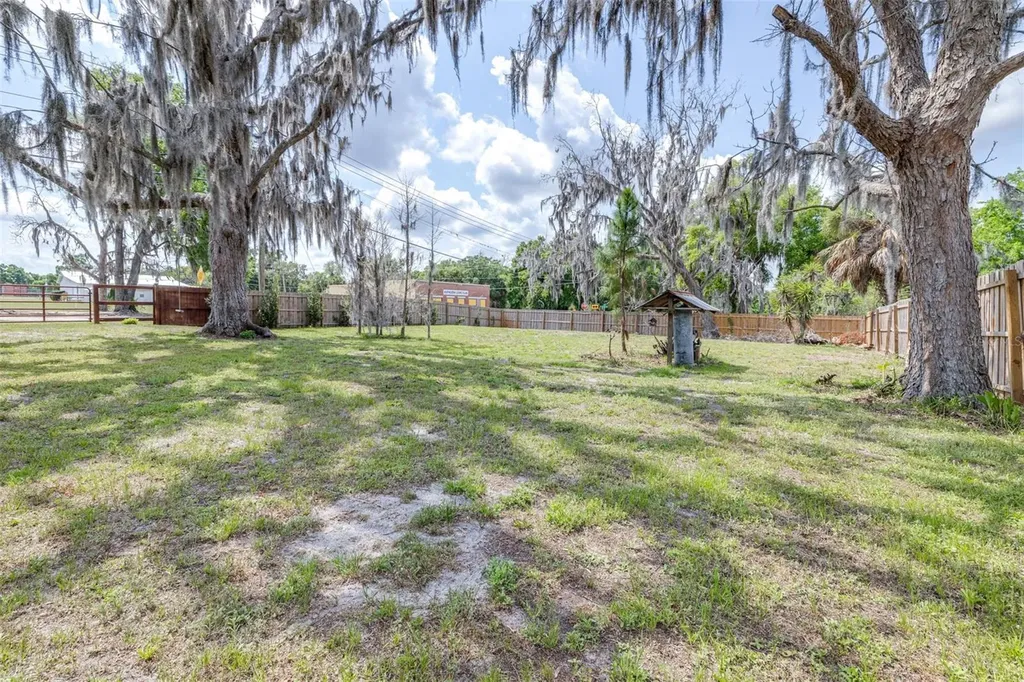 3958 2nd Street NW Lakeland FL 33810