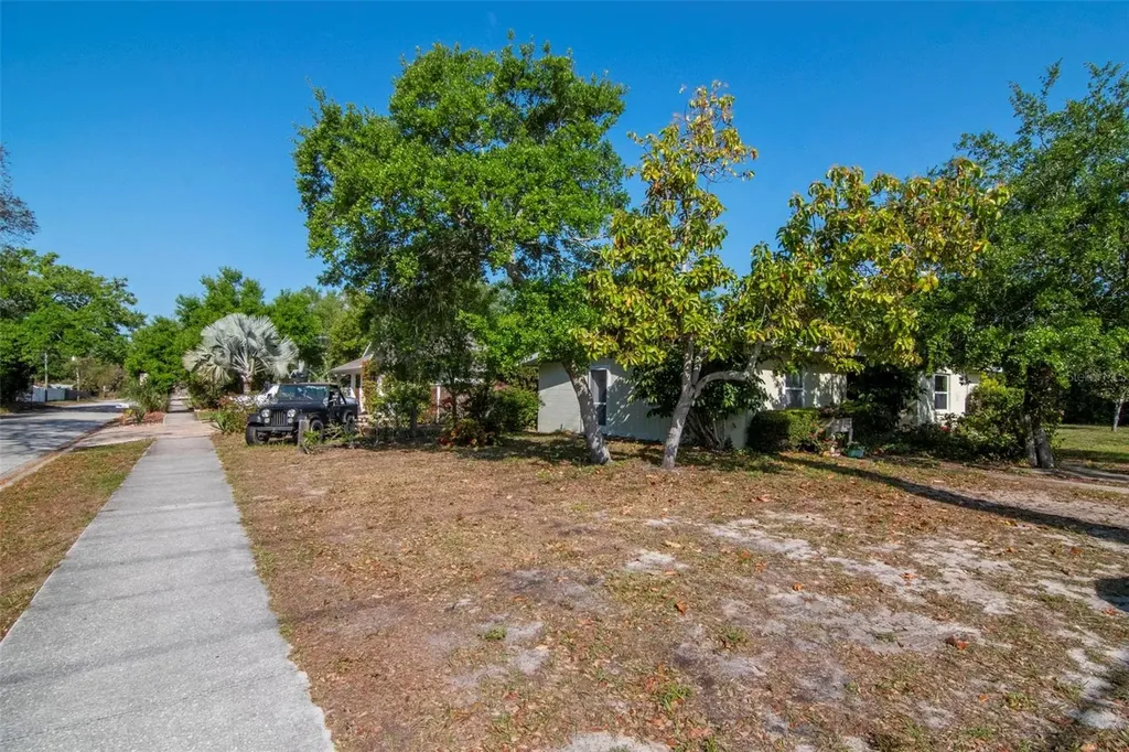 230 Milwaukee Avenue Dunedin FL 34698