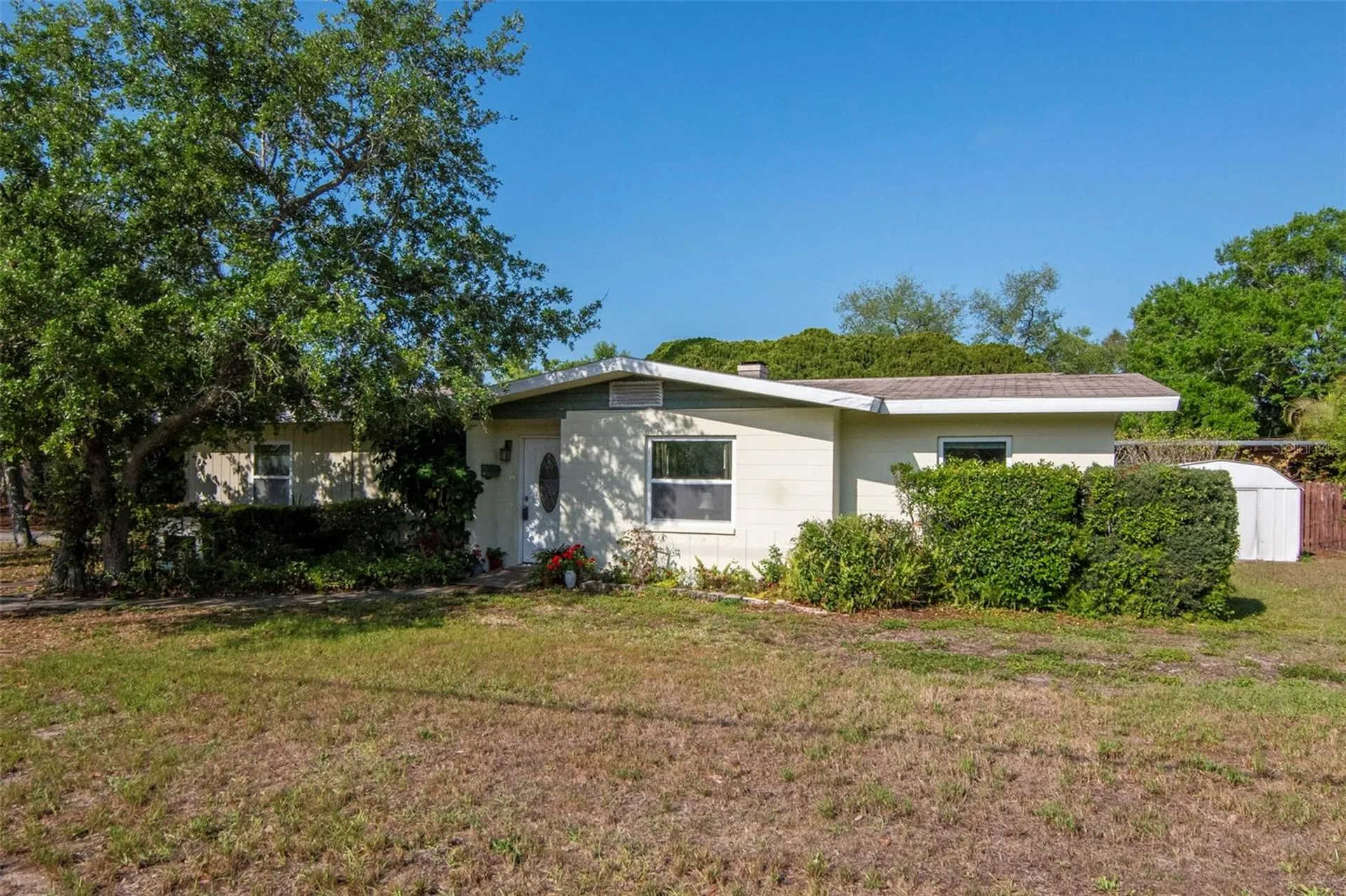 230 Milwaukee Avenue Dunedin FL 34698