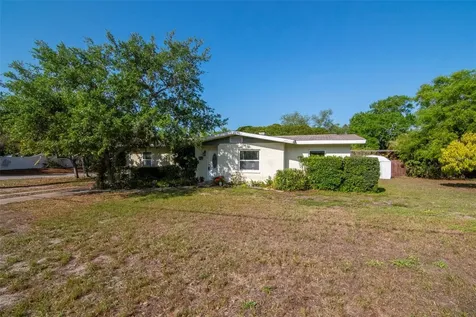230 Milwaukee Avenue Dunedin FL 34698