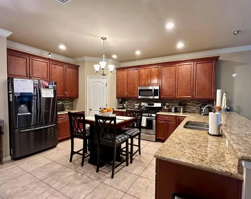 9883 NW 17th Road Gainesville FL 32606