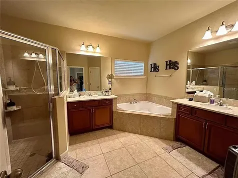9883 NW 17th Road Gainesville FL 32606