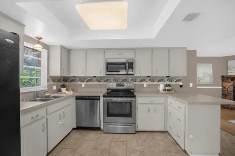 606 Iris Street Altamonte Springs FL 32714