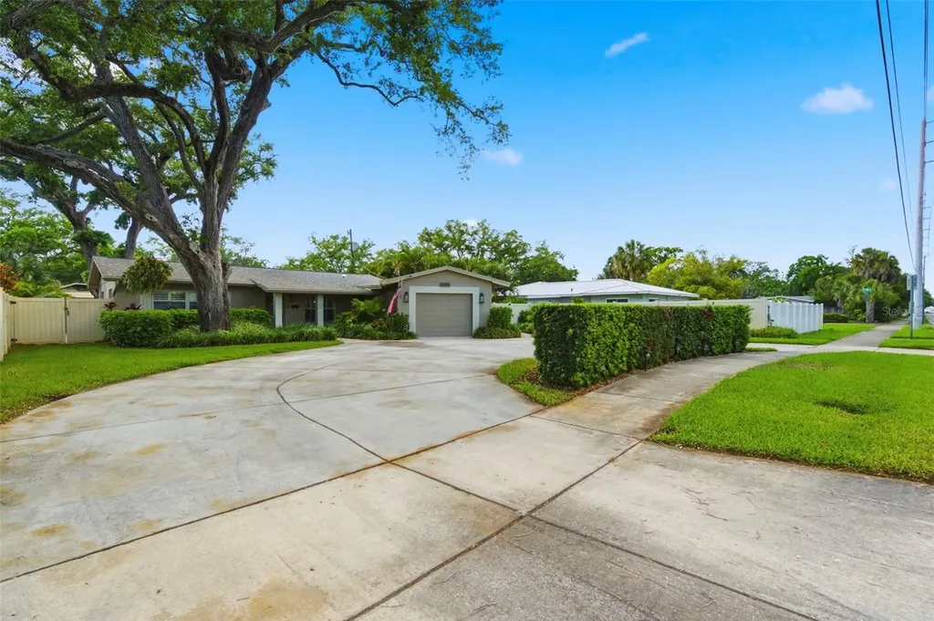 3120 Park Street N St Petersburg FL 33710