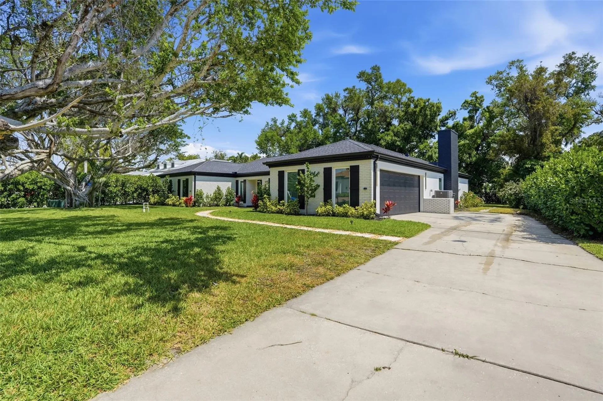 3931 W Riverside Drive Fort Myers FL 33901