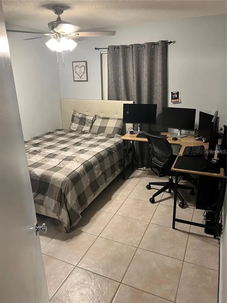 2528 Woodgate Boulevard Orlando FL 32822