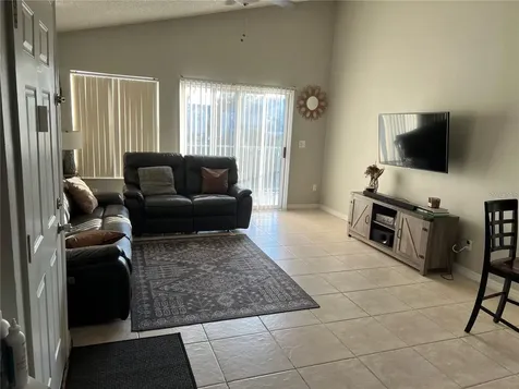 2528 Woodgate Boulevard Orlando FL 32822