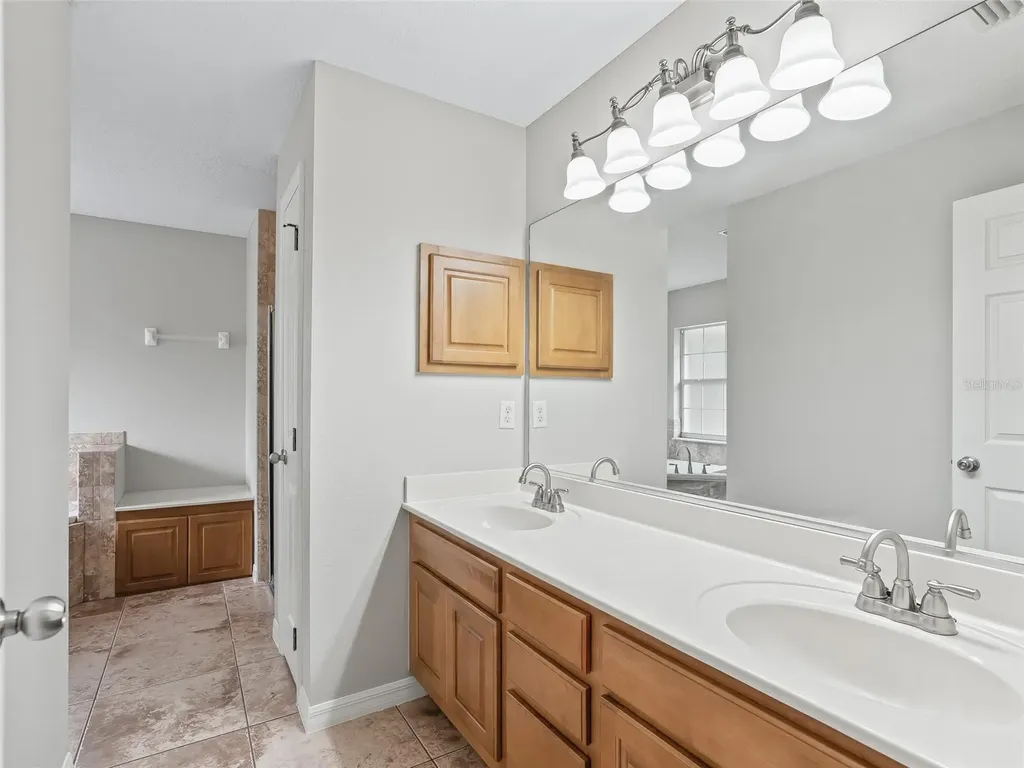 8234 S Us 301 Bushnell FL 33513