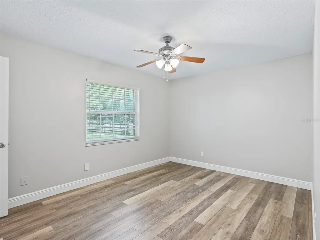8234 S Us 301 Bushnell FL 33513