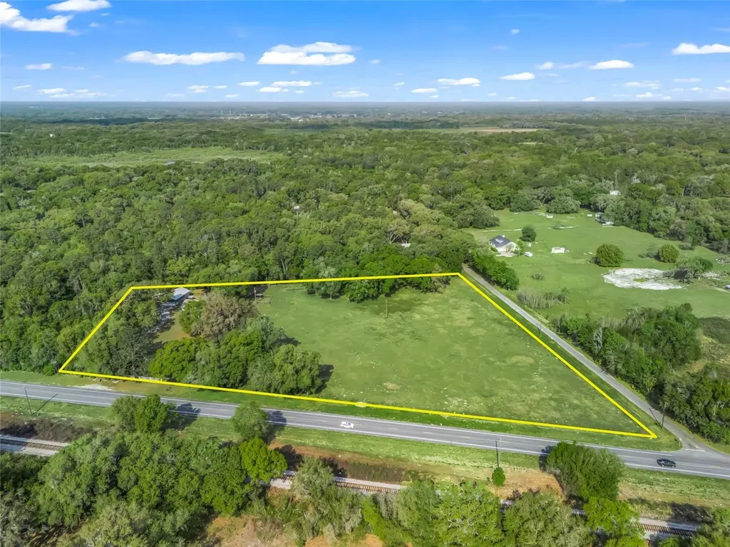 8234 S Us 301 Bushnell FL 33513