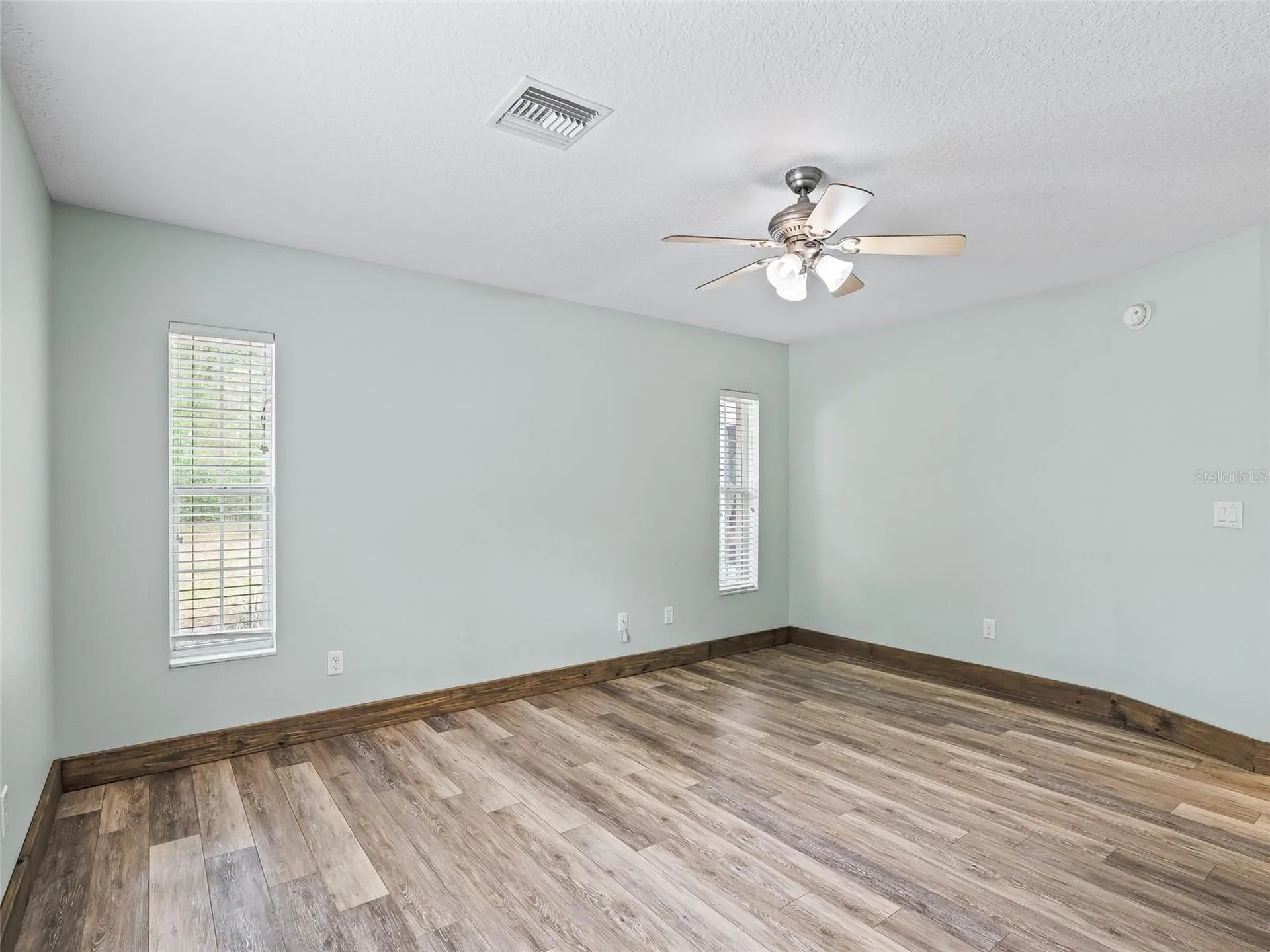 8234 S Us 301 Bushnell FL 33513