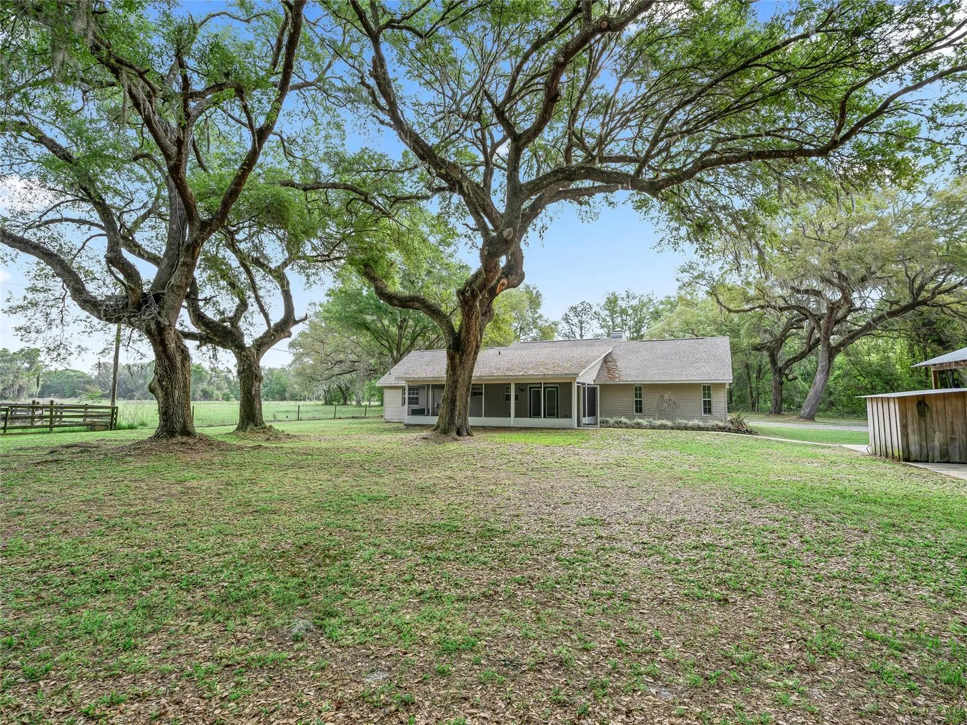 8234 S Us 301 Bushnell FL 33513