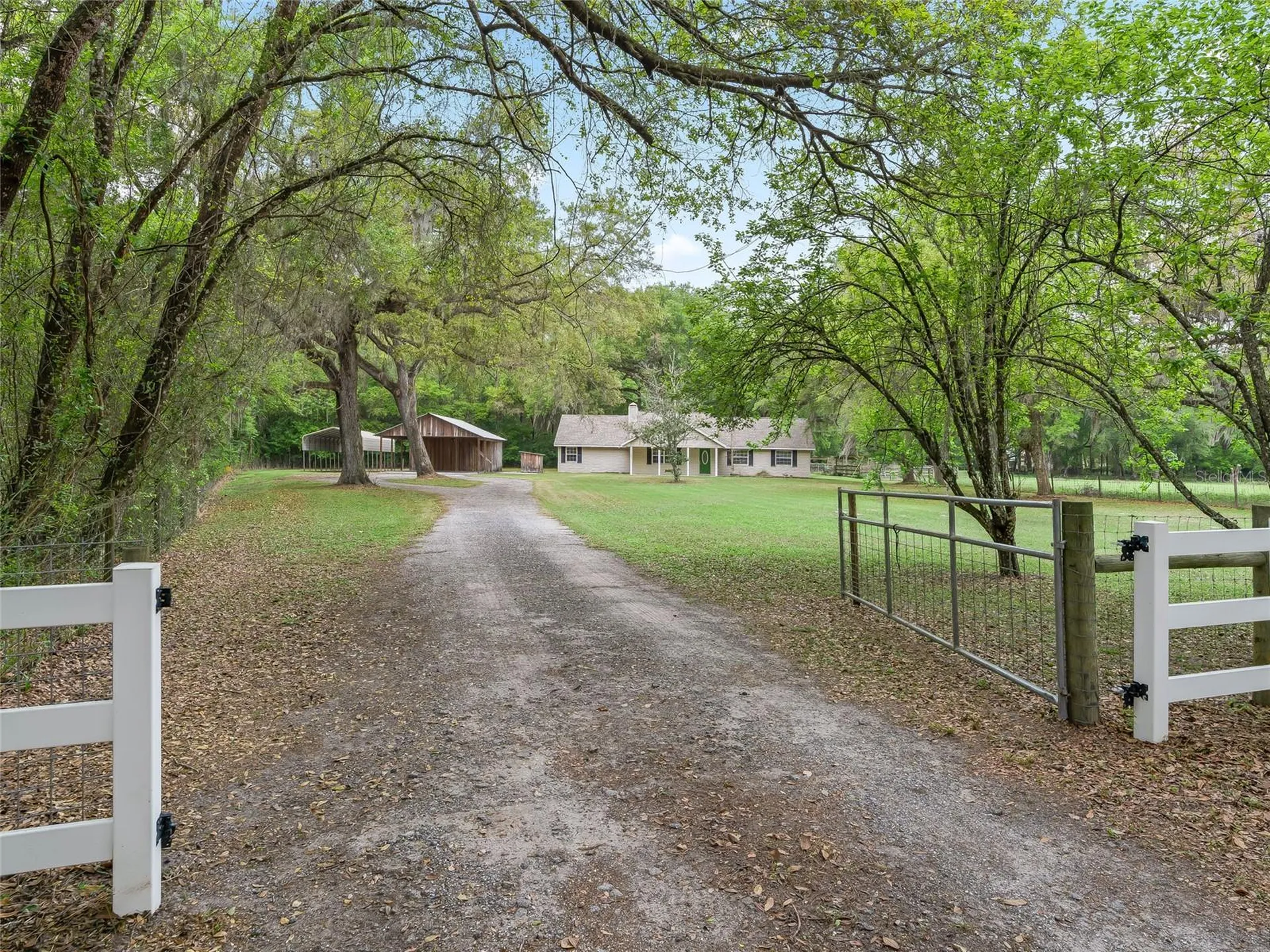 8234 S Us 301 Bushnell FL 33513