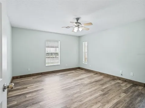 8234 S Us 301 Bushnell FL 33513