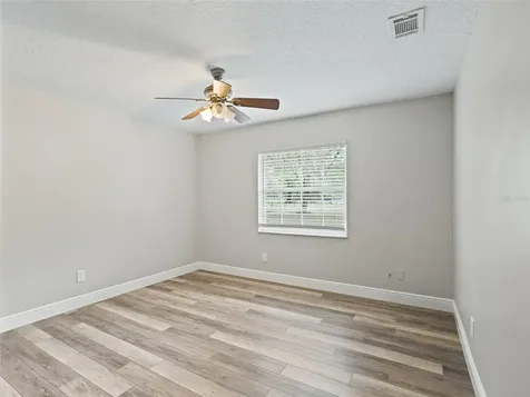 8234 S Us 301 Bushnell FL 33513