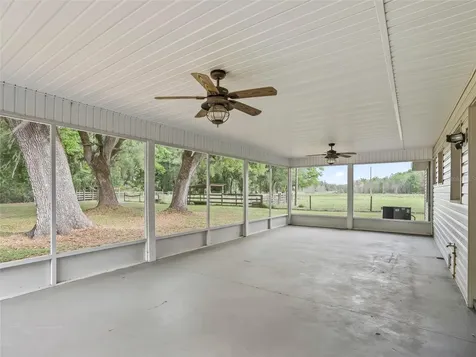 8234 S Us 301 Bushnell FL 33513