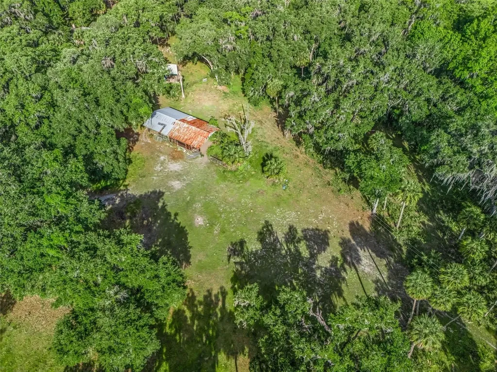 2992 N C 470 Lake Panasoffkee FL 33538