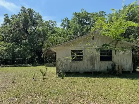 2992 N C 470 Lake Panasoffkee FL 33538
