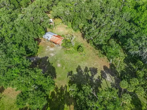2992 N C 470 Lake Panasoffkee FL 33538