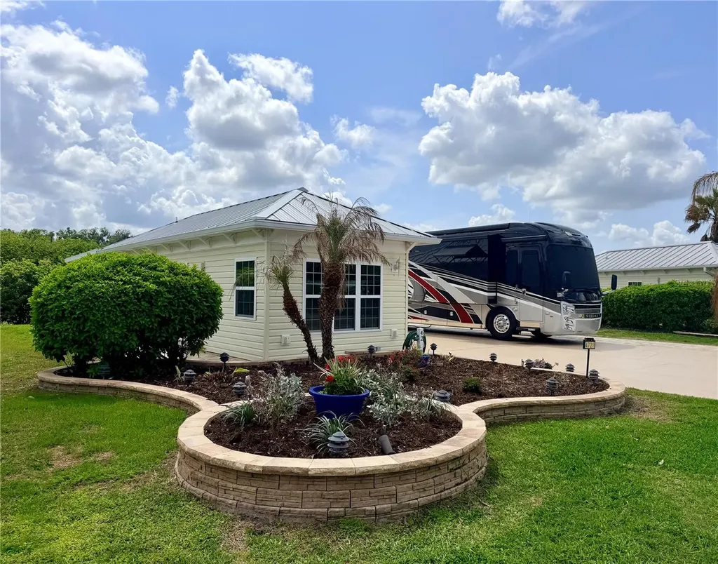4721 SE 94th Avenue Webster FL 33597