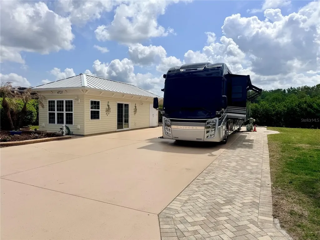 4721 SE 94th Avenue Webster FL 33597