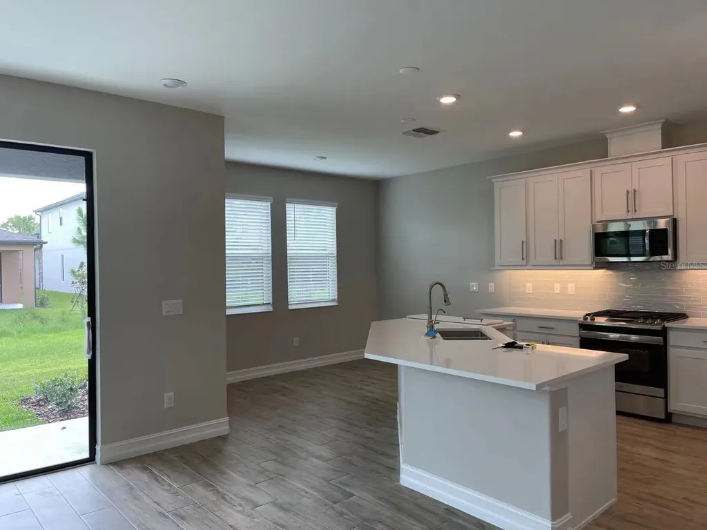 4612 Almada Lane Wesley Chapel FL 33543