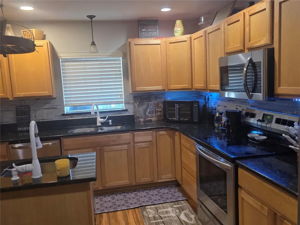959 Thomas Road Eagle Lake FL 33839