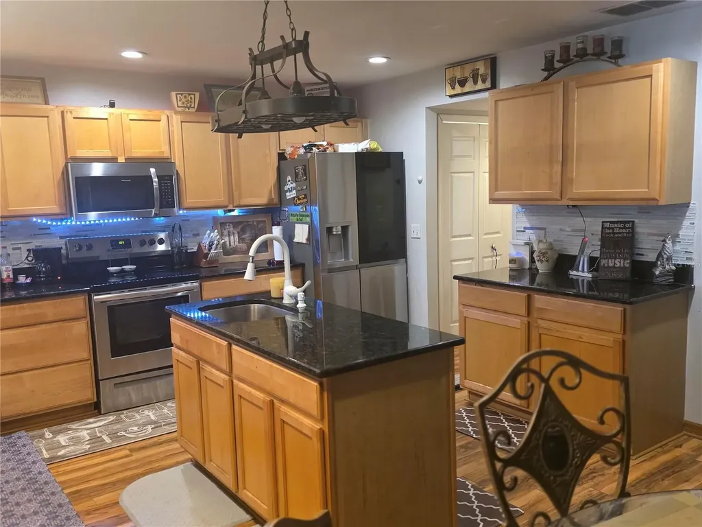 959 Thomas Road Eagle Lake FL 33839