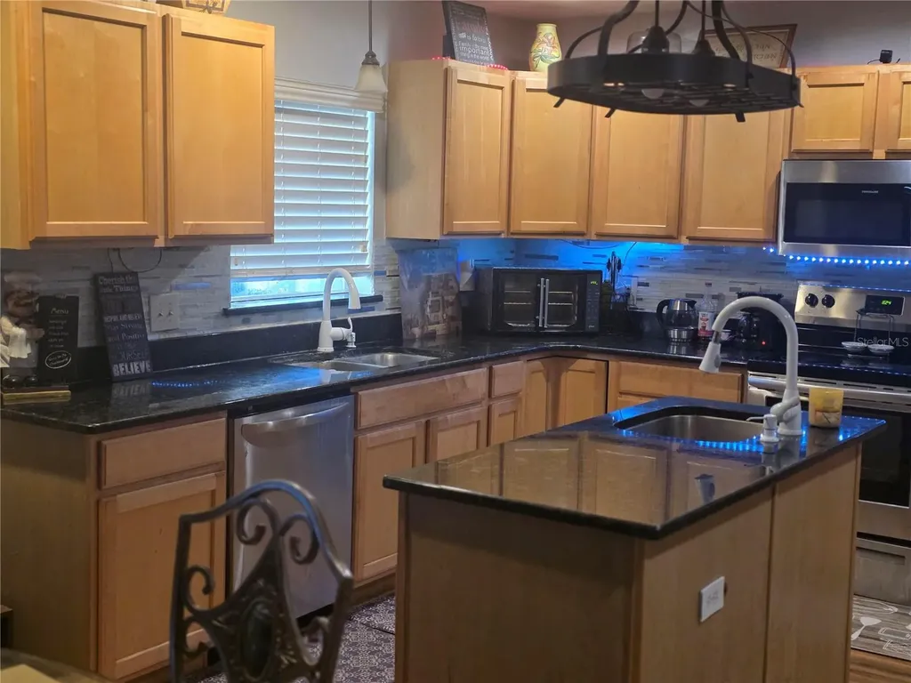 959 Thomas Road Eagle Lake FL 33839