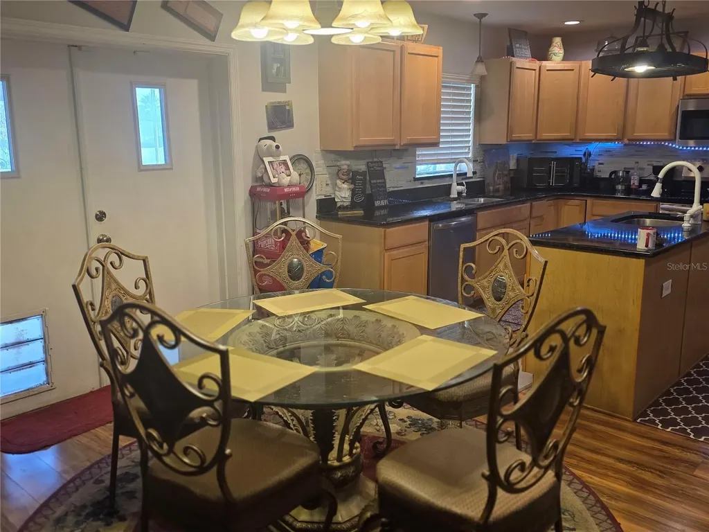 959 Thomas Road Eagle Lake FL 33839