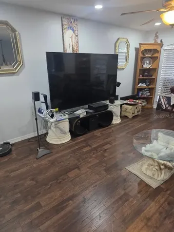 959 Thomas Road Eagle Lake FL 33839