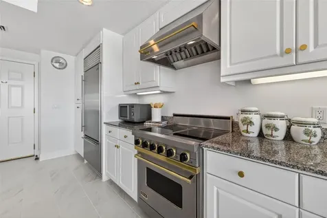 555 5th Avenue NE St Petersburg FL 33701