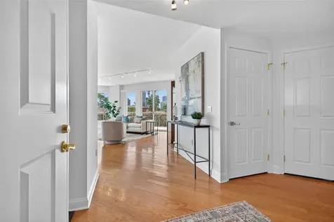 555 5th Avenue NE St Petersburg FL 33701