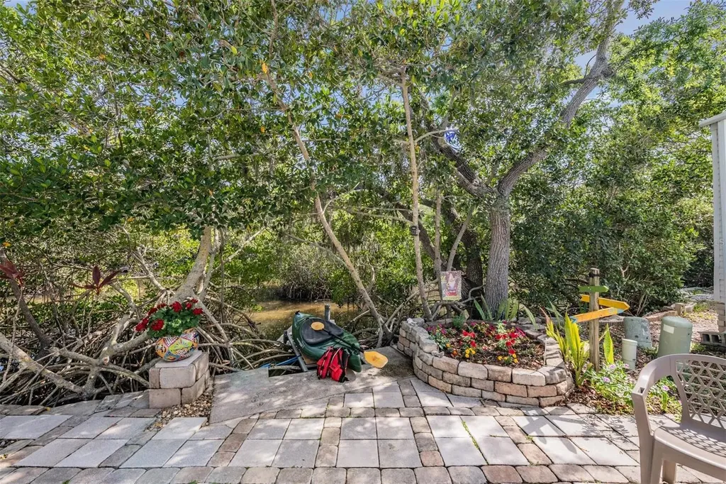 605 Michigan Boulevard Dunedin FL 34698