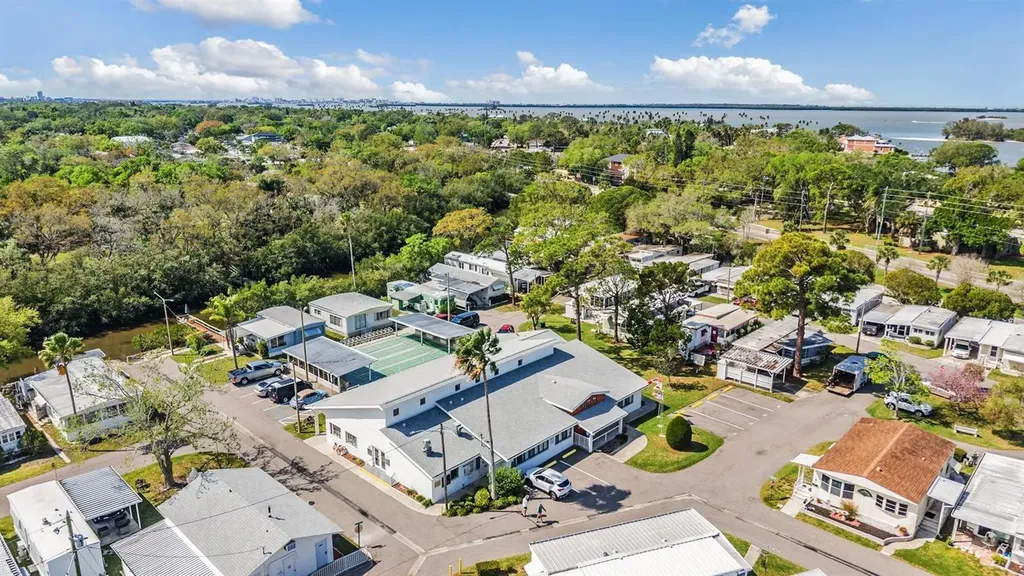 605 Michigan Boulevard Dunedin FL 34698
