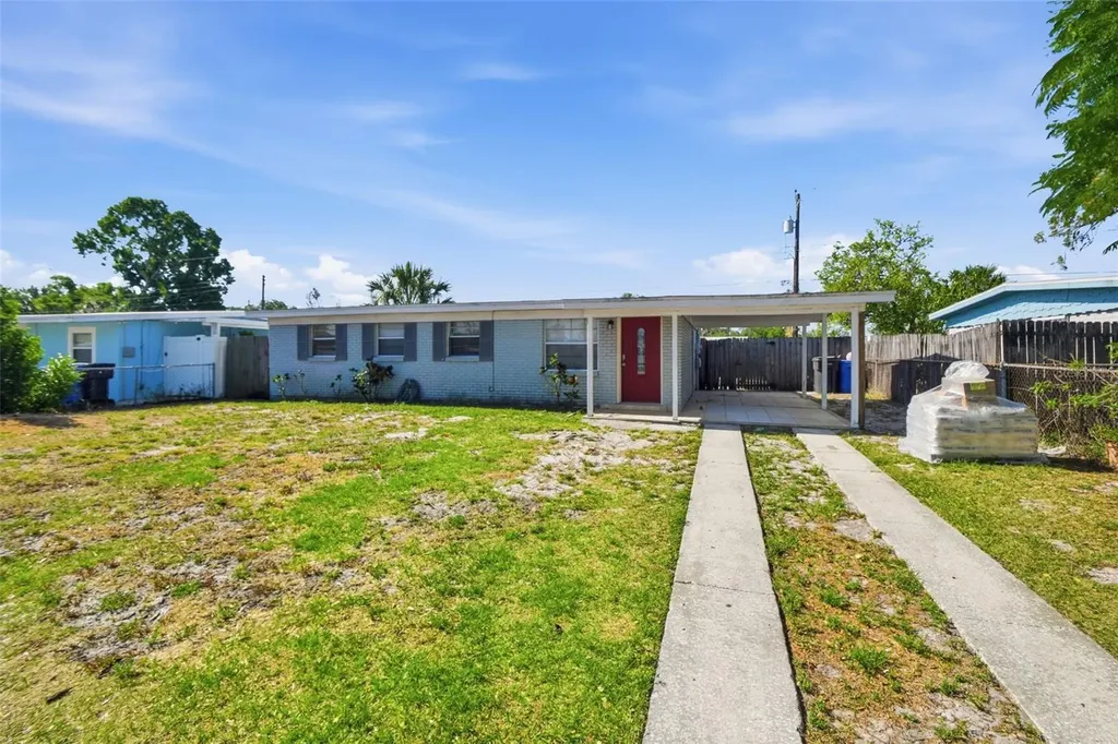 6810 Tuttle Street Tampa FL 33634