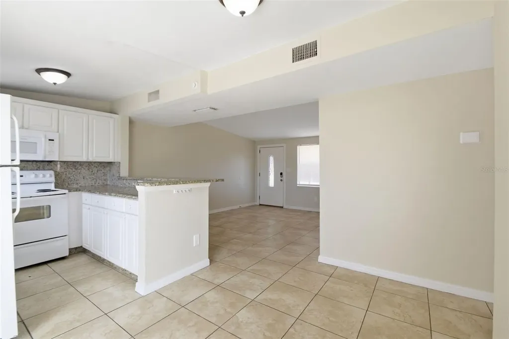 6810 Tuttle Street Tampa FL 33634