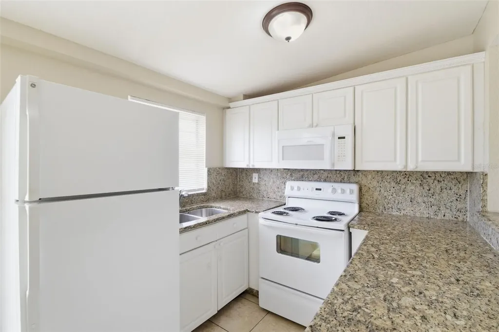 6810 Tuttle Street Tampa FL 33634