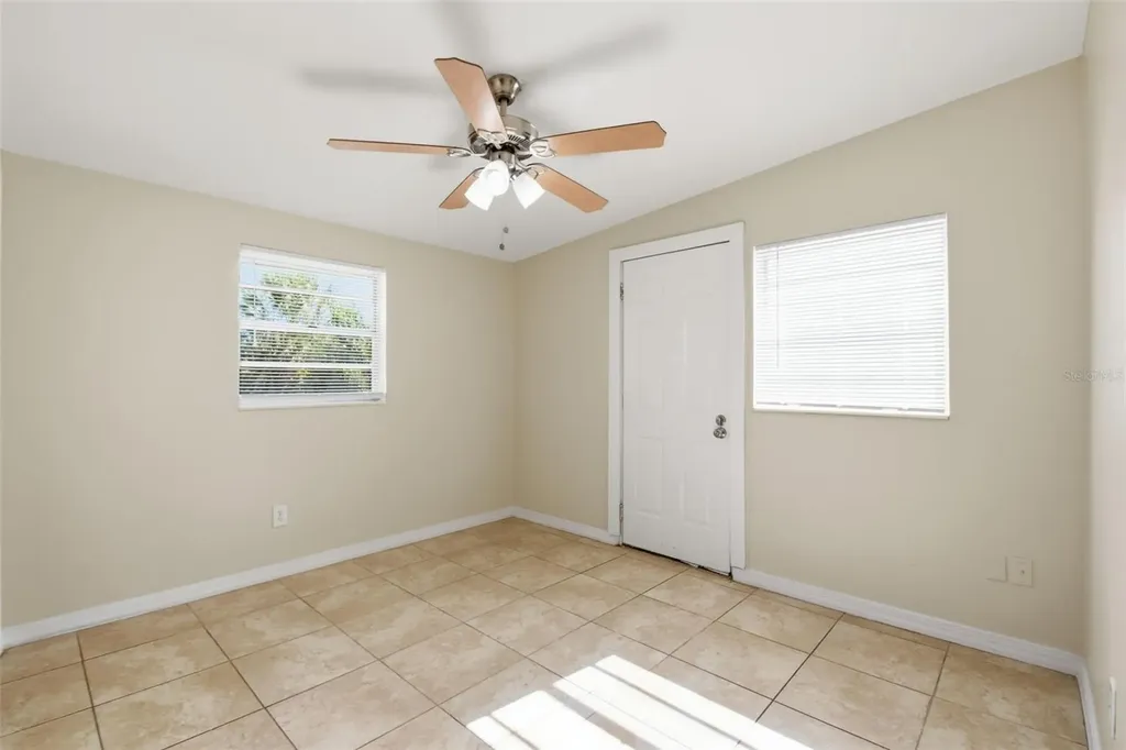 6810 Tuttle Street Tampa FL 33634