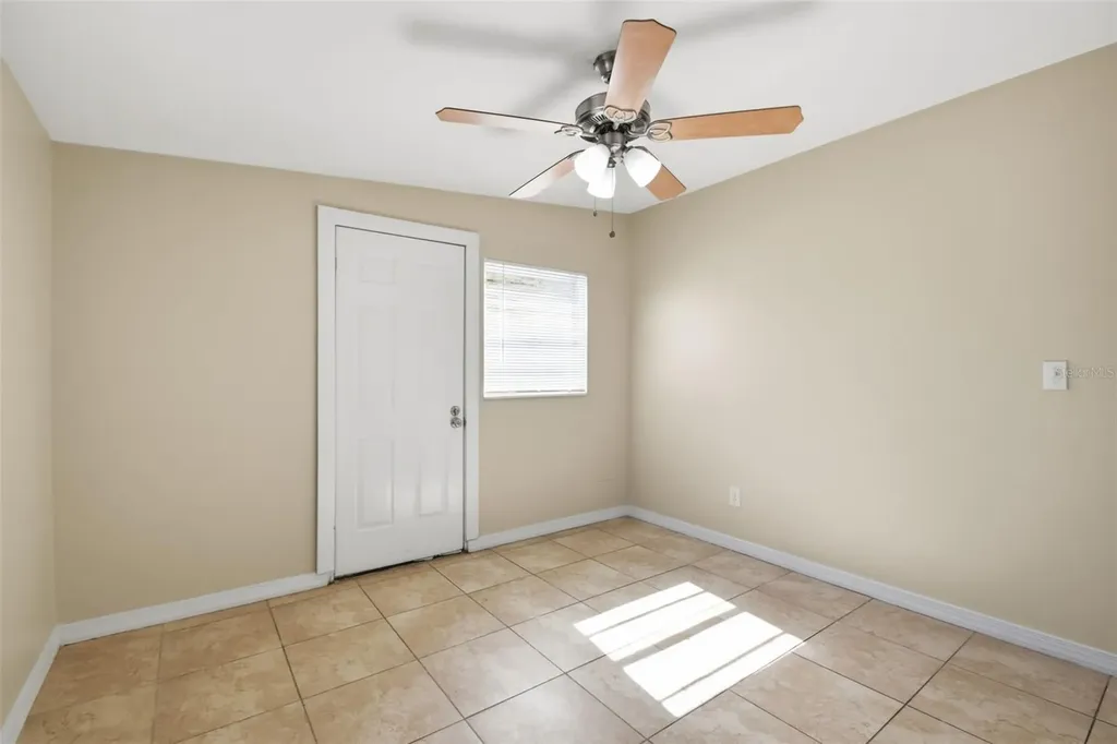 6810 Tuttle Street Tampa FL 33634
