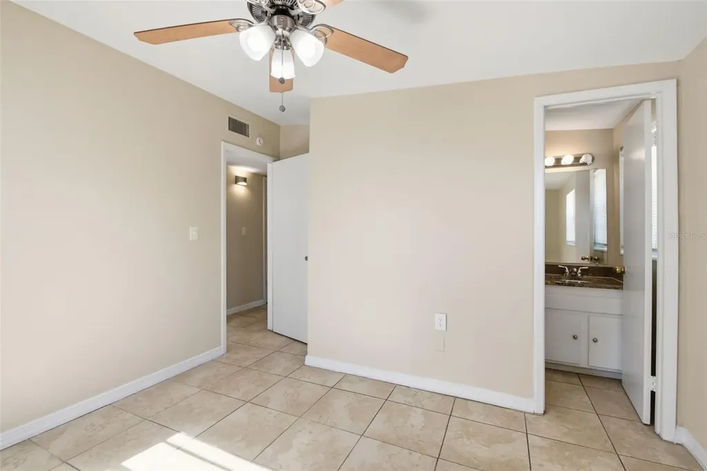 6810 Tuttle Street Tampa FL 33634