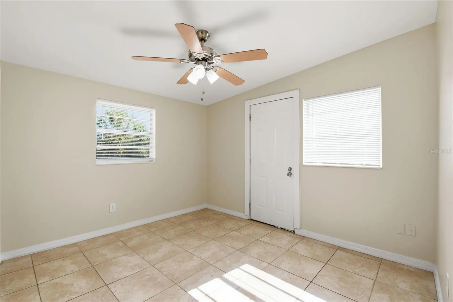 6810 Tuttle Street Tampa FL 33634