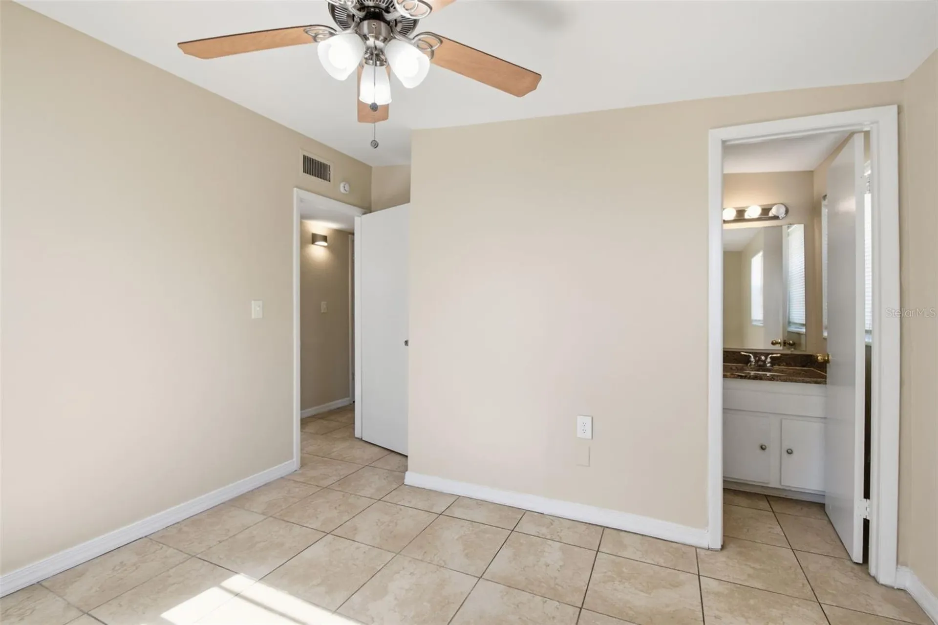 6810 Tuttle Street Tampa FL 33634