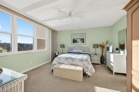 7625 Sun Island Drive S South Pasadena FL 33707